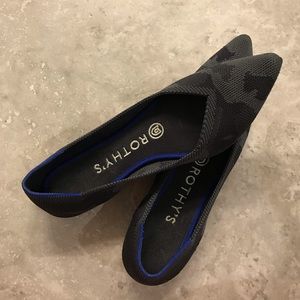 Rothy’s Dark Camo Flats Sz.7
